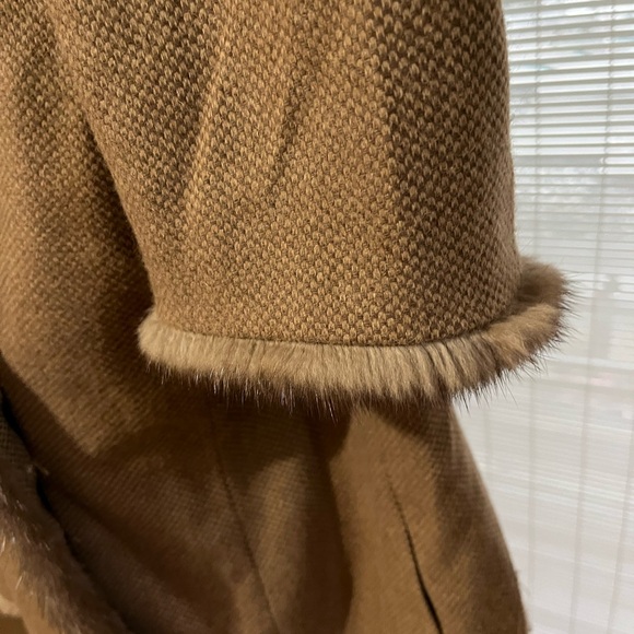 Escada Camel Hair Blazer - Picture 8 of 8